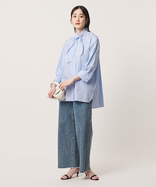 UNITED ARROWS(ユナイテッドアローズ)の「リボン ボウタイ チュニック シャツ(シャツ/ブラウス・レディース・オフホワイト/ライトブルー/その他1・FREE)」の5枚目の写真