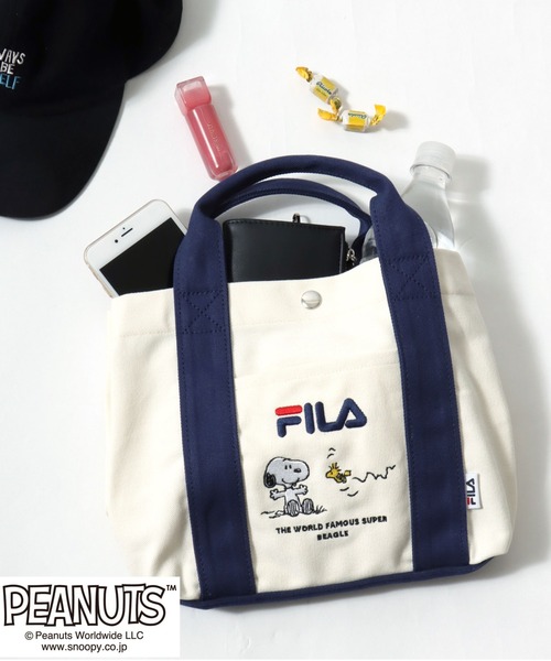 PEANUTS(ピーナッツ)の「FILA×PEANUTS(フィラ ピーナッツ)ブランドロゴ キャラクター刺繍 キャンバスミニトートバッグ(トートバッグ・レディース・ホワイト系/ブラック/ホワイト×ネイビー・FREE)」の1枚目の写真