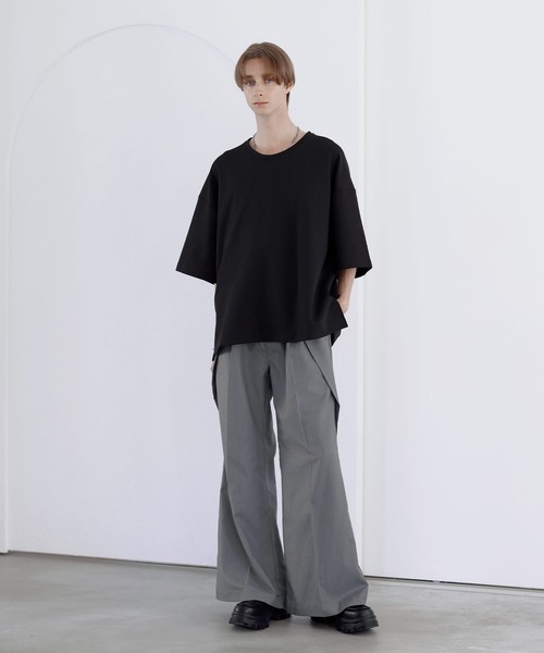 SOCCE(ソーシー)の「レイヤードラップTRフレアスラックス(スラックス・メンズ・ブラック/グレー・L/M/S/XL)」の4枚目の写真