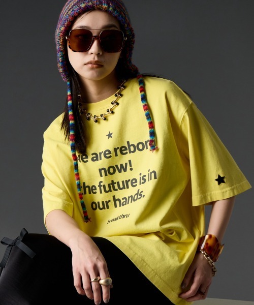 GEVS.(ジェイヴィス)の「綿100%ピグメント染バックプリントTシャツ<大きいサイズ有>GEVS.(Tシャツ/カットソー・レディース・スミクロ/イエロー・3L/LL/L/M/5L/4L)」の2枚目の写真
