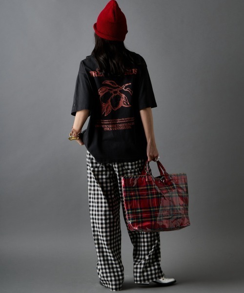 GEVS.(ジェイヴィス)の「綿100%ピグメント染バックプリントTシャツ<大きいサイズ有>GEVS.(Tシャツ/カットソー・レディース・スミクロ/イエロー・3L/LL/L/M/5L/4L)」の20枚目の写真