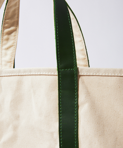 HERITAGE LEATHER（ヘリテージレザー）の「HERITAGE LEATHER / ヘリテージレザー 別注 キャンバス レザー トート L（トートバッグ・メンズ・グリーン・FREE）」の4枚目の写真