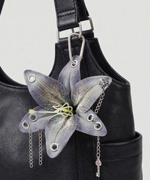 BARELY BLUE（ベアリーブルー）の「【 BARELY BLUE / ベアリーブルー 】 チェーン フラワー バッグ チャーム（チャーム）」