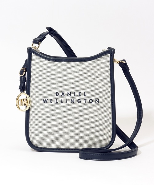 Daniel Wellington（ダニエルウェリントン）の「【Daniel Wellington】コンパクト ショルダーバッグ S / ミニバッグ きれいめ レザー調　DW02900004（ショルダーバッグ・レディース・ブラック/グリーン/ホワイト/ネイビー/ベージュ・FREE）」の5枚目の写真