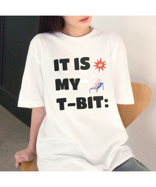 TEESSERT(ティーザート)の「イッツマイティビット レタリング ベーシック 半袖Tシャツ(ホワイト、ブラック、グレー)(Tシャツ/カットソー・レディース・ホワイト/ライトグレー/ブラック・SMALL/MEDIUM/LARGE/X-LARGE/XX-LARGE)」の2枚目の写真