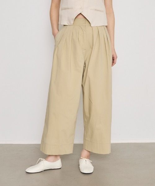 COMMON+HAUS(コモンハウス)の「綿混クロップドタックワイドパンツ(その他パンツ・レディース・グレー/セージグリーン/ブラック・S/M/L)」の3枚目の写真