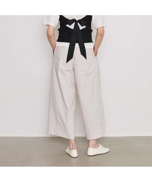 COMMON+HAUS(コモンハウス)の「綿混クロップドタックワイドパンツ(その他パンツ・レディース・グレー/セージグリーン/ブラック・S/M/L)」の15枚目の写真