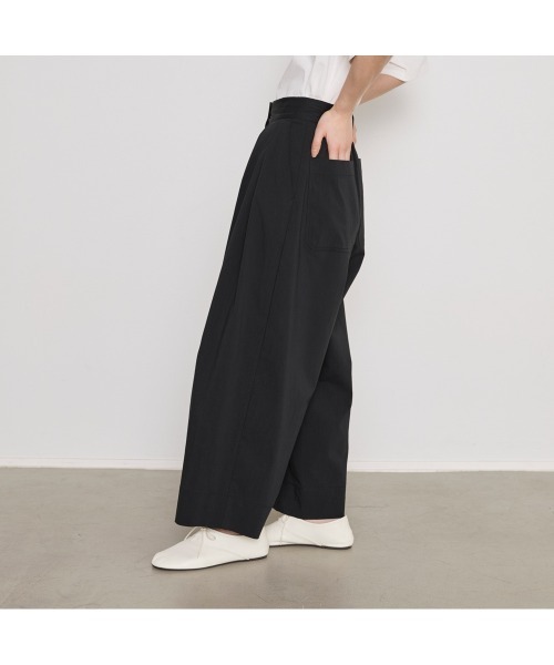 COMMON+HAUS(コモンハウス)の「綿混クロップドタックワイドパンツ(その他パンツ・レディース・グレー/セージグリーン/ブラック・S/M/L)」の18枚目の写真