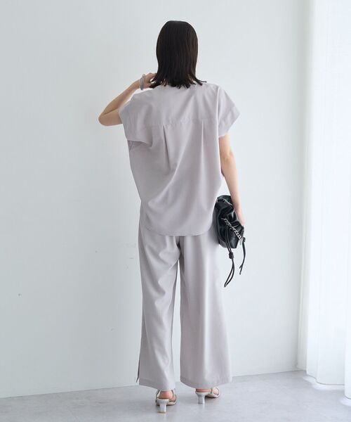 YECCA VECCA(イェッカヴェッカ)の「サラサラスキッパーブラウス(シャツ/ブラウス・レディース・チャコールグレー/ブルー/イエロー/ライトグレー・FREE)」の12枚目の写真