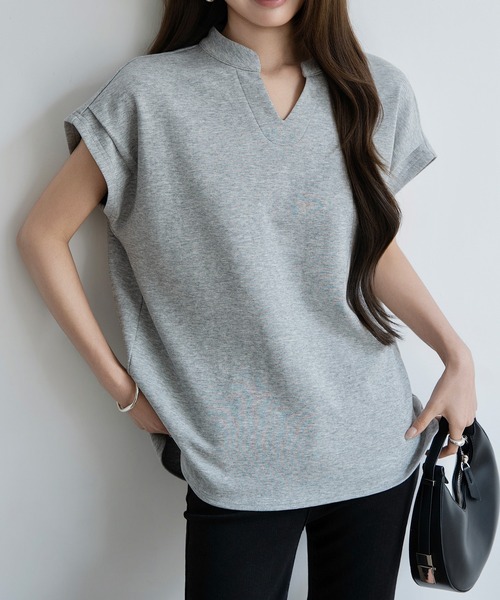 by LEGNA(バイレグナ)の「キーネックフレンチスリーブカットソー(Tシャツ/カットソー・レディース・ホワイト/チャコール/モカ/杢グレー/ブラック・MEDIUM/LARGE)」の3枚目の写真
