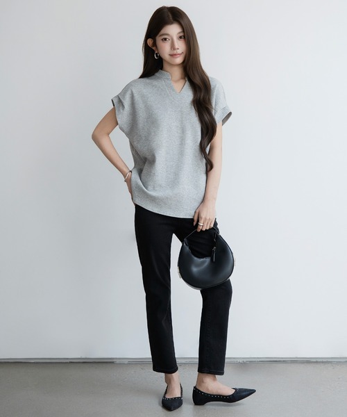 by LEGNA(バイレグナ)の「キーネックフレンチスリーブカットソー(Tシャツ/カットソー・レディース・ホワイト/チャコール/モカ/杢グレー/ブラック・MEDIUM/LARGE)」の22枚目の写真
