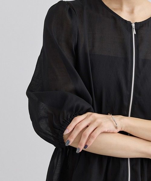 SALON adam et rope'（サロン アダム エ ロペ）の「リネンライクシアージップアップシャツ（シャツ/ブラウス・レディース・ブラック/ブルー系その他4/ベージュ・FREE）」の20枚目の写真