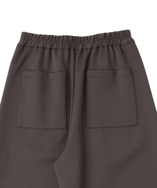 DRESSLAVE(ドレスレイブ)の「comfortable straight pants(コンフォータブルストレートパンツ)(スラックス・レディース・グレー/ブラック・38)」の16枚目の写真