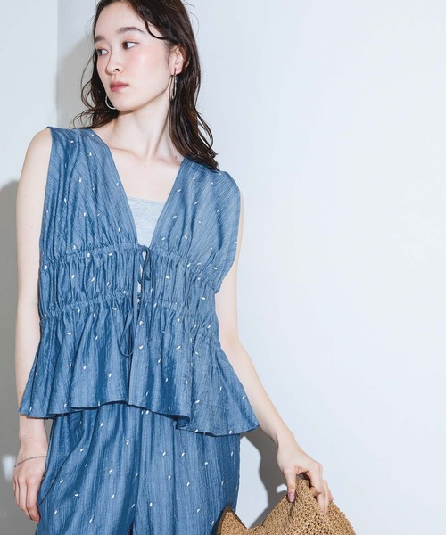 LAKOLE（ラコレ）の「＜接触冷感＞ドット刺繍ビスチェ / 848938（その他トップス・レディース・ブルー/ブラック/アイボリー・FREE）」の3枚目の写真