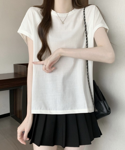 2ly2(トゥーリートゥー)の「フレンチスリーブTシャツ 無地 半袖 ゆったり シンプル(シャツ/ブラウス・レディース・ブラック/ホワイト・FREE)」の14枚目の写真