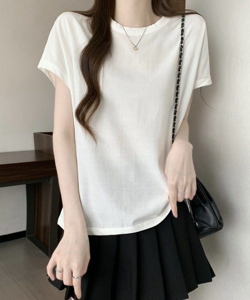 2ly2(トゥーリートゥー)の「フレンチスリーブTシャツ 無地 半袖 ゆったり シンプル(シャツ/ブラウス・レディース・ブラック/ホワイト・FREE)」の15枚目の写真