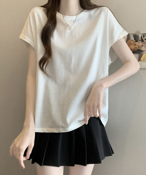2ly2(トゥーリートゥー)の「フレンチスリーブTシャツ 無地 半袖 ゆったり シンプル(シャツ/ブラウス・レディース・ブラック/ホワイト・FREE)」の17枚目の写真