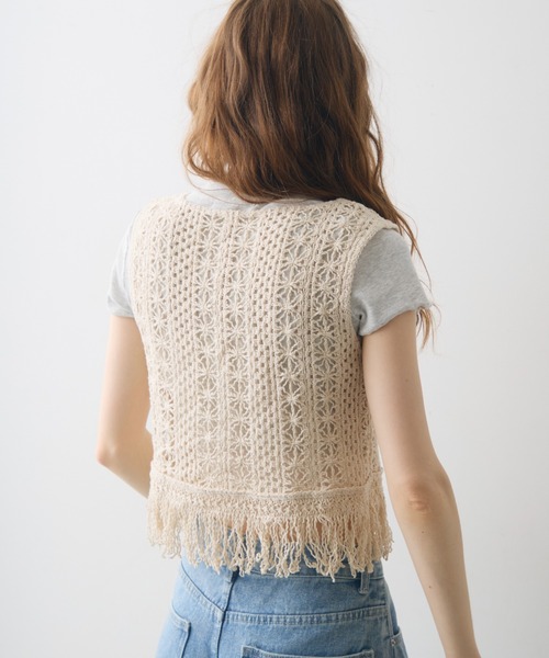 Crisp(クリスプ)の「flower crochet fringe tops / フラワークロシェフリンジトップス(ベスト・レディース・ナチュラル・FREE)」の6枚目の写真