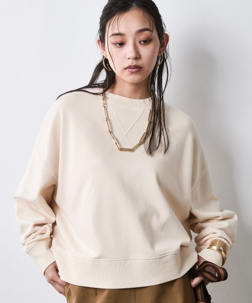 CHIC STYLE(シックスタイル)の「ワイドシルエットクルーネックスウェット<大きいサイズ有>シックスタイル(スウェット・レディース・ライトピンク/スミクロ/アイボリー・M/5L/4L/3L/LL/L)」の2枚目の写真