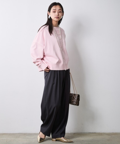 CHIC STYLE(シックスタイル)の「ワイドシルエットクルーネックスウェット<大きいサイズ有>シックスタイル(スウェット・レディース・ライトピンク/スミクロ/アイボリー・M/5L/4L/3L/LL/L)」の5枚目の写真