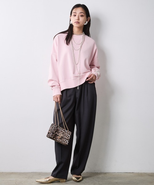 CHIC STYLE(シックスタイル)の「ワイドシルエットクルーネックスウェット<大きいサイズ有>シックスタイル(スウェット・レディース・ライトピンク/スミクロ/アイボリー・M/5L/4L/3L/LL/L)」の8枚目の写真
