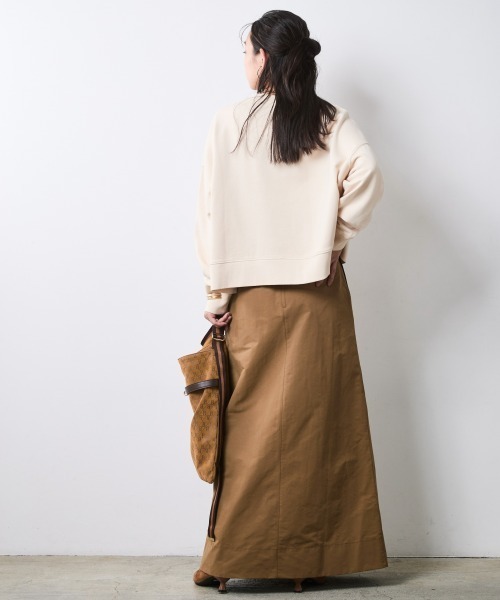CHIC STYLE(シックスタイル)の「ワイドシルエットクルーネックスウェット<大きいサイズ有>シックスタイル(スウェット・レディース・ライトピンク/スミクロ/アイボリー・M/5L/4L/3L/LL/L)」の13枚目の写真