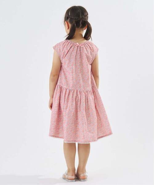 Lycee mine(リセマイン)の「【どちらが前でもOK】花柄ティアードワンピース【子供服】【キッズ】【女の子】(シャツワンピース・キッズ・ライトオレンジ系/クリーム/ピンク・110cm/100cm/90cm/140cm/130cm/120cm)」の7枚目の写真