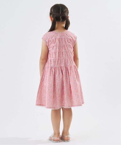 Lycee mine(リセマイン)の「【どちらが前でもOK】花柄ティアードワンピース【子供服】【キッズ】【女の子】(シャツワンピース・キッズ・ライトオレンジ系/クリーム/ピンク・110cm/100cm/90cm/140cm/130cm/120cm)」の5枚目の写真