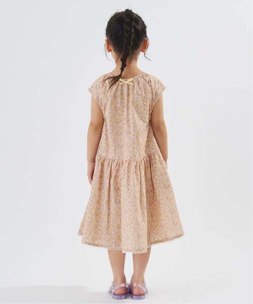 Lycee mine(リセマイン)の「【どちらが前でもOK】花柄ティアードワンピース【子供服】【キッズ】【女の子】(シャツワンピース・キッズ・ライトオレンジ系/クリーム/ピンク・110cm/100cm/90cm/140cm/130cm/120cm)」の10枚目の写真