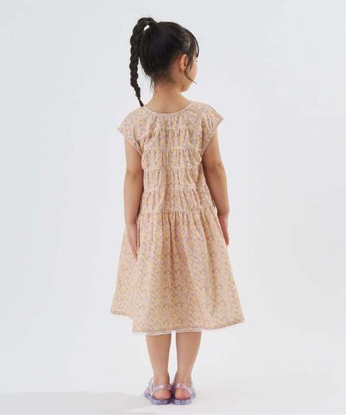 Lycee mine(リセマイン)の「【どちらが前でもOK】花柄ティアードワンピース【子供服】【キッズ】【女の子】(シャツワンピース・キッズ・ライトオレンジ系/クリーム/ピンク・110cm/100cm/90cm/140cm/130cm/120cm)」の12枚目の写真