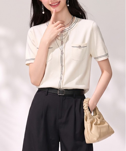 LUCPY(ラクピー)の「配色ラインニットカーディガン(カーディガン/ボレロ・レディース・ホワイト・MEDIUM/SMALL/X-LARGE/LARGE)」の4枚目の写真
