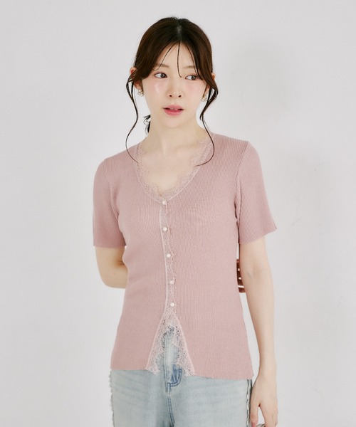 tocco closet(トッコ クローゼット)の「フロントパール付きレース装飾カーディガン風リブニットプルオーバー(ニット/セーター・レディース・モカ/ブラック/ピンクベージュ・M)」の6枚目の写真