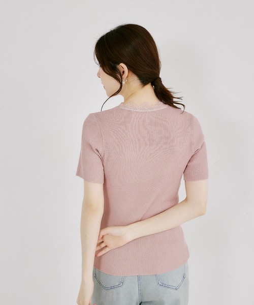 tocco closet(トッコ クローゼット)の「フロントパール付きレース装飾カーディガン風リブニットプルオーバー(ニット/セーター・レディース・モカ/ブラック/ピンクベージュ・M)」の8枚目の写真