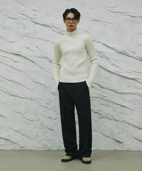 SIGNATURE（シグネチャ）の「ウールライクノータックワイドフィットスラックス[ブラック]（スラックス・レディース・その他・SMALL/X-LARGE）」の2枚目の写真