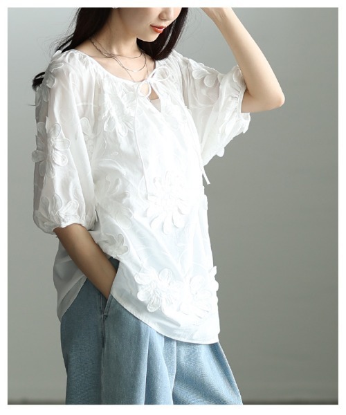 Sawa a la mode(サワアラモード)の「立体花柄レース刺繍パフスリーブブラウス(シャツ/ブラウス・レディース・ブラック/ホワイト・FREE)」の9枚目の写真