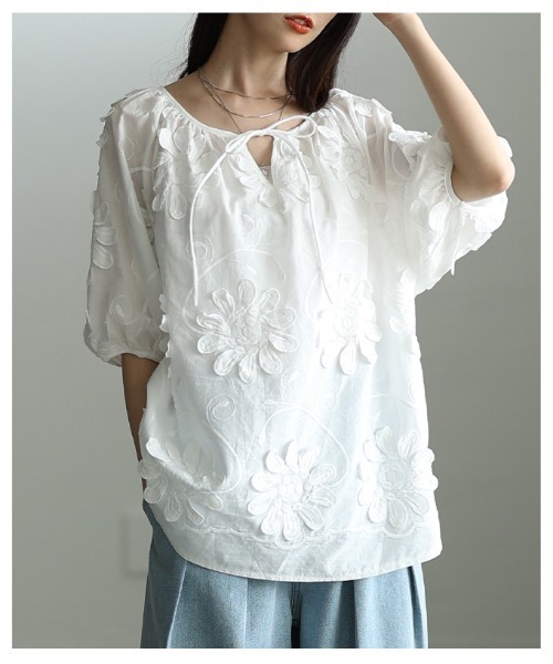 Sawa a la mode(サワアラモード)の「立体花柄レース刺繍パフスリーブブラウス(シャツ/ブラウス・レディース・ブラック/ホワイト・FREE)」の12枚目の写真