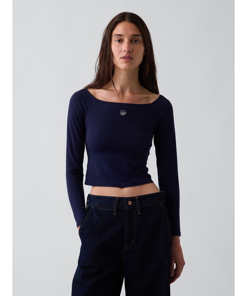 GAP(ギャップ)の「CloseKnit Jersey Gap Logo Off-Shoulder Crop T-Shirt(Tシャツ/カットソー・レディース・グレー/ホワイト/ブラック/ネイビー・XL/L/M/S/XS/XXS)」の20枚目の写真