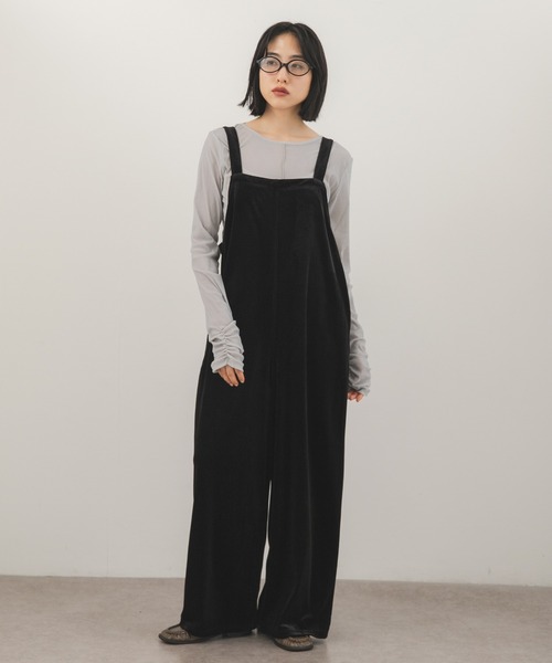KBF(ケイビーエフ)の「ベロアサロペット(その他パンツ・レディース・ブラック/ブルー系その他/ブラック系その他・ONE)」の8枚目の写真