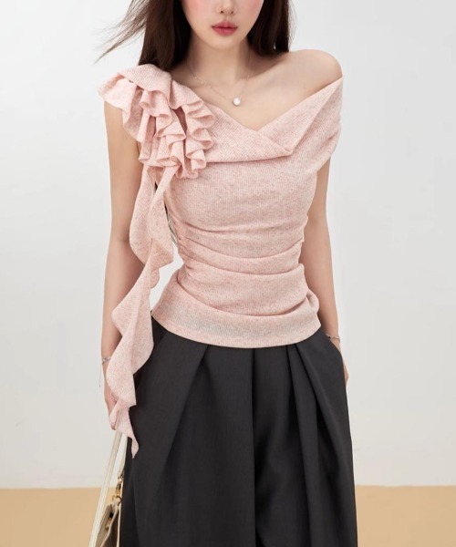 FAVORITO(ファヴォリート)の「オフショルダー半袖トップス(その他トップス・レディース・ベージュ/ピンク・F)」の2枚目の写真