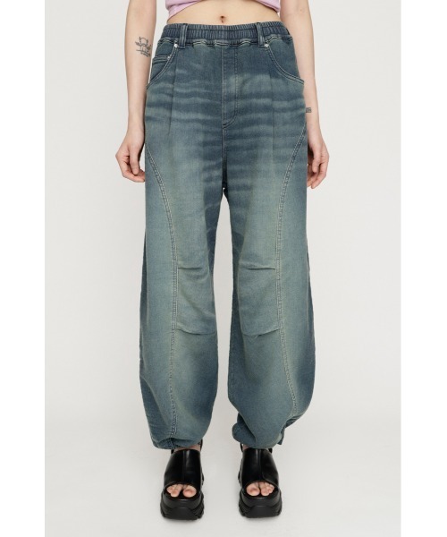 SLY(スライ)の「BARRELLEG DENIM LIKE SW PT バレルレッグデニムライクスウェットパンツ 秋服 冬服(スウェットパンツ・レディース・ブルー/ダークブルー・1/2)」の12枚目の写真