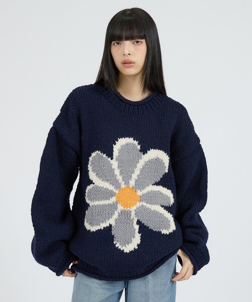 THRIFTY LOOK(スリフティールック)の「【THRIFTY LOOK / スリフティールック】HAND KNIT ROLLNECK SWEATER / ハンドニット ロールネックセーター(ニット/セーター・メンズ・ネイビー/ブラック・フリー)」の2枚目の写真