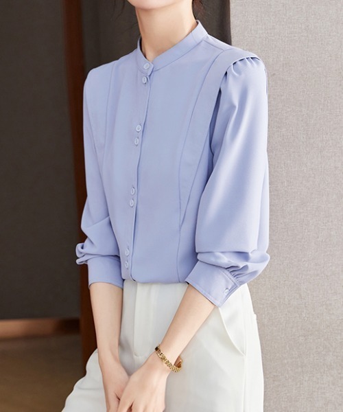 AMAJI(アマジ)の「スタンドカラー シフォン長袖シャツ(シャツ/ブラウス・レディース・ライトブルー・MEDIUM/LARGE/X-LARGE/SMALL)」の3枚目の写真