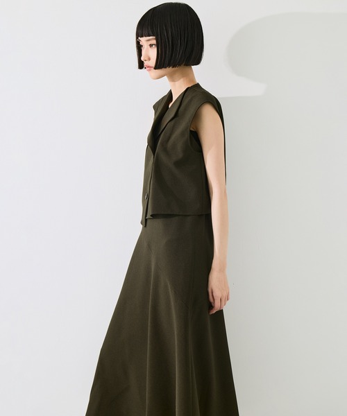 STUDIOUS(ステュディオス)の「【STUDIOUS/ステュディオス】Layered Panel Dress/レイヤードパネルドレス/ウォッシャブル/首紐取り外し可/マルチウェイ(ジャンパースカート・レディース・グレー/ダークブラウン・FREE)」の8枚目の写真