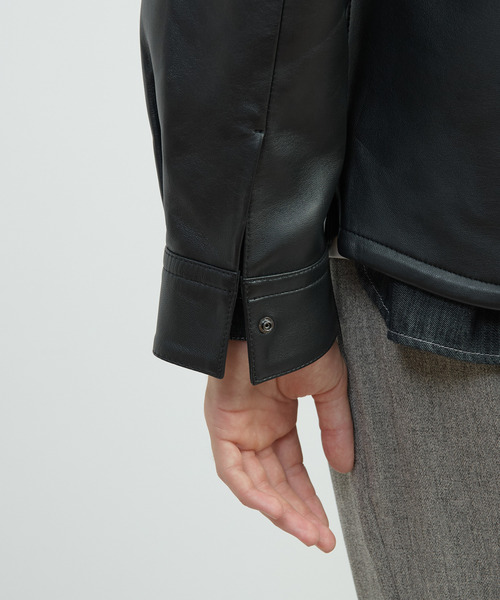 MEN'S MELROSE(メンズメルローズ)の「シープナッパレザー シャツジャケット(ミリタリージャケット・メンズ・ブラック・4/3)」の9枚目の写真