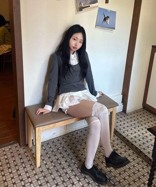 TWEE(トゥウィー)の「ベルロットツートンレイヤーニット(ニット/セーター・レディース・ブルーグリーン/バーガンディー・FREE)」の17枚目の写真