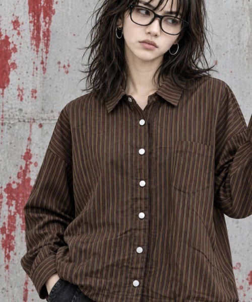 KAMINARI_TOKIO（カミナリトキオ）の「マルチストライプ裾ドロストオーバーシャツ（Tシャツ/カットソー・レディース・ネイビー/ブラウン/オレンジ/アイボリー・FREE）」の15枚目の写真