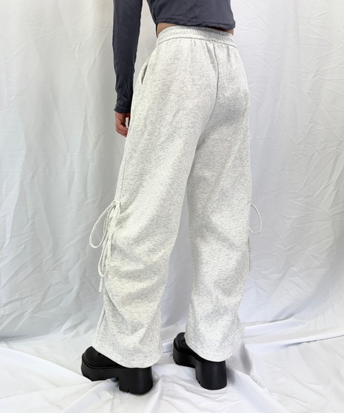 Alite cloth（アリーテクロス）の「サイドシャーリング ワイドスウェットパンツ / ルーズシルエット（スウェットパンツ・レディース・ダークグレー/グレー/ブラック/ライトグレー・S/L/M）」の9枚目の写真