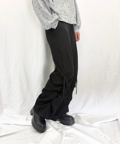 Alite cloth（アリーテクロス）の「サイドシャーリング ワイドスウェットパンツ / ルーズシルエット（スウェットパンツ・レディース・ダークグレー/グレー/ブラック/ライトグレー・S/L/M）」の12枚目の写真