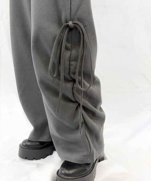 Alite cloth（アリーテクロス）の「サイドシャーリング ワイドスウェットパンツ / ルーズシルエット（スウェットパンツ・レディース・ダークグレー/グレー/ブラック/ライトグレー・S/L/M）」の22枚目の写真