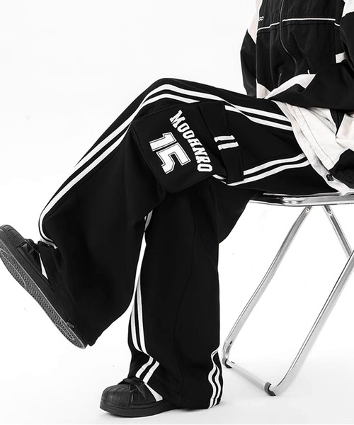 JOHNNY WOLF(ジョニーウルフ)の「GATO サイドライン ワイド スウェット カーゴパンツ(スウェットパンツ・メンズ・ブラック・S/M/L)」の11枚目の写真
